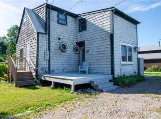 53 Smith St, Bristol, RI 02809