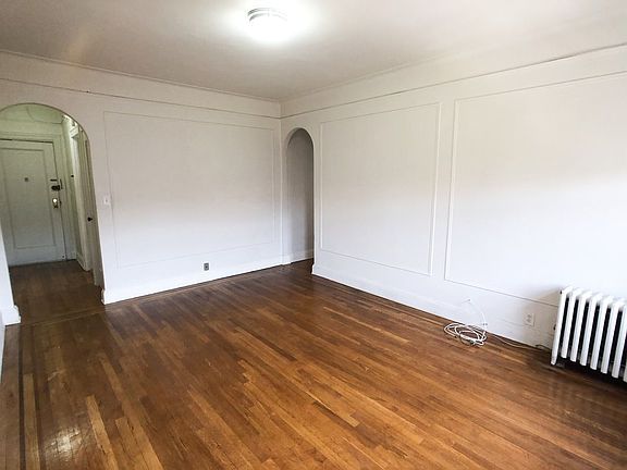 2nd image of 4525 42nd St APT 4B