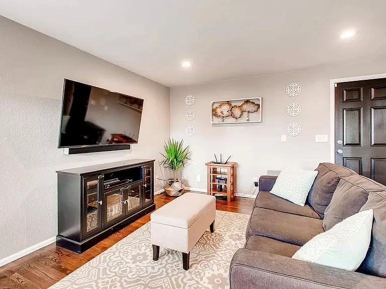 1247 Cedarwood Dr — Photo 13