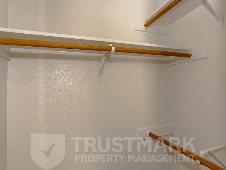 4005 Madison Dr #B — Photo 17