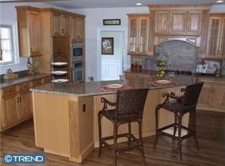 4 Strathmore Ct, Wallingford, PA 19086