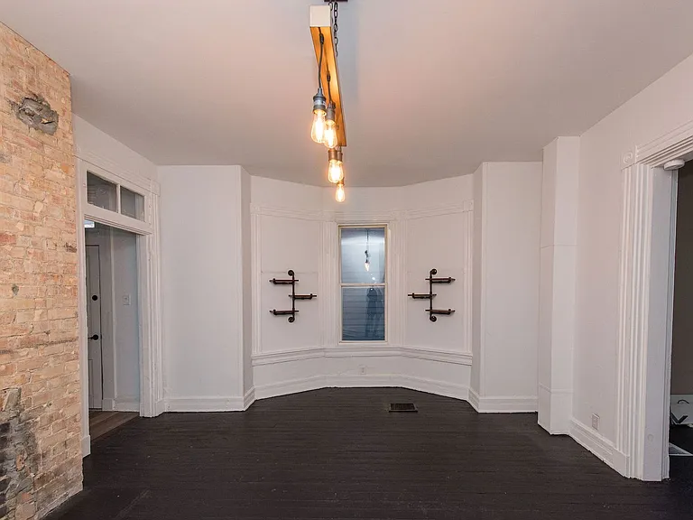 4160 Lakeman St — Photo 22
