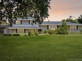 10805 E 470th Rd, Claremore, OK 74017