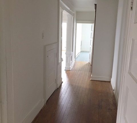 4th image of 167 S Hyde Park Ave #2