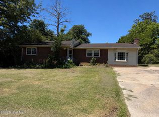1116 Riverside Circle, Spring Lake, NC 28390