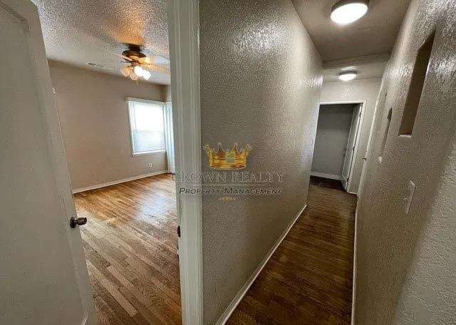 950 Windsor Dr — Photo 11