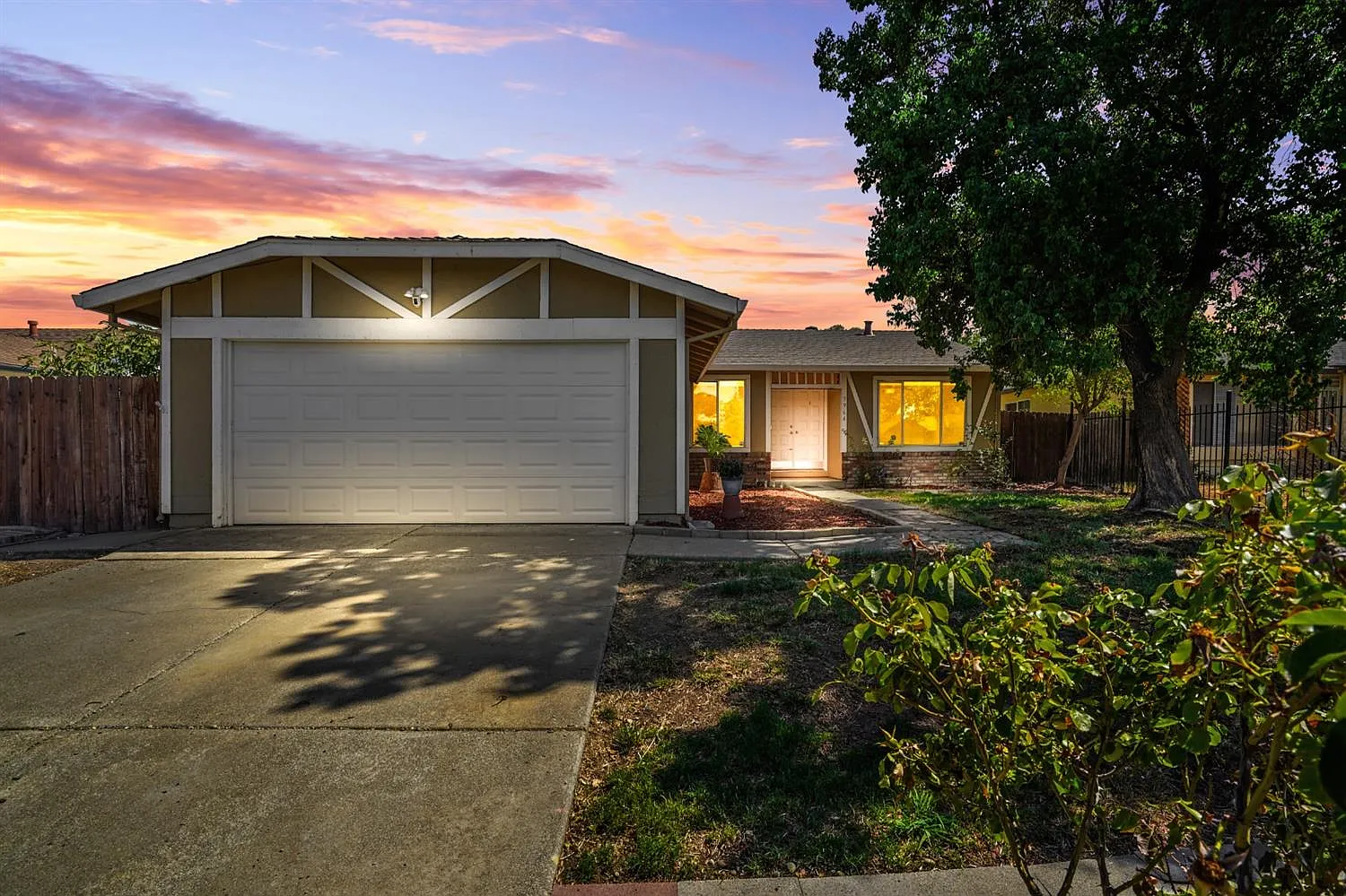 3964 Robinridge Way photo 1