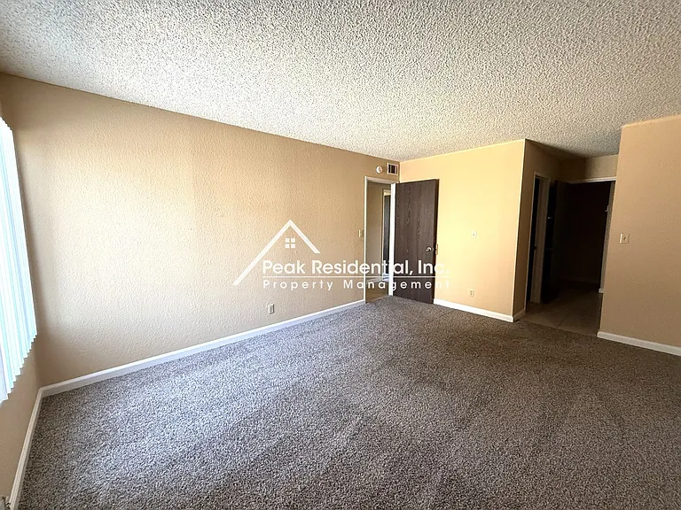 8907 Rancho Grande Ct — Photo 12