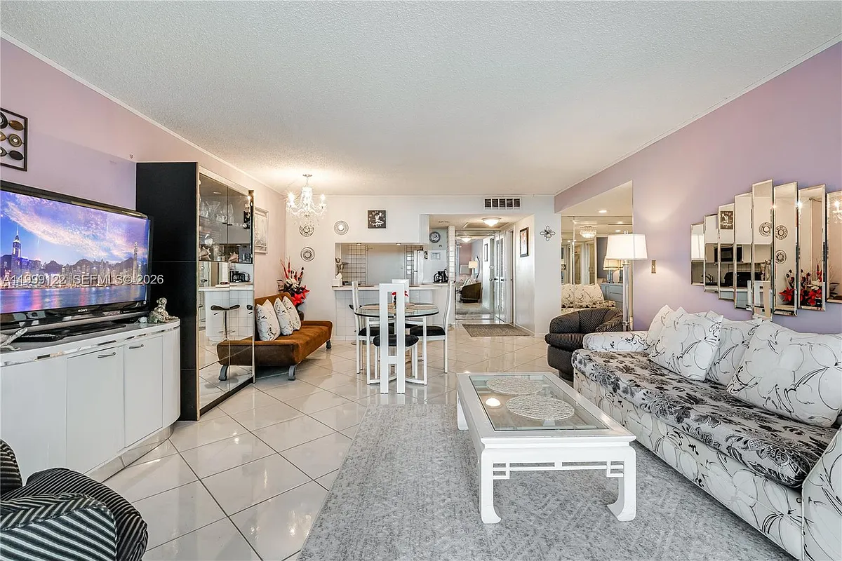 Building Photo - 2030 S Ocean Dr #1903