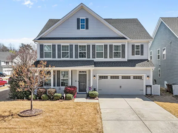 301 Atwood Dr, Holly Springs, NC 27540