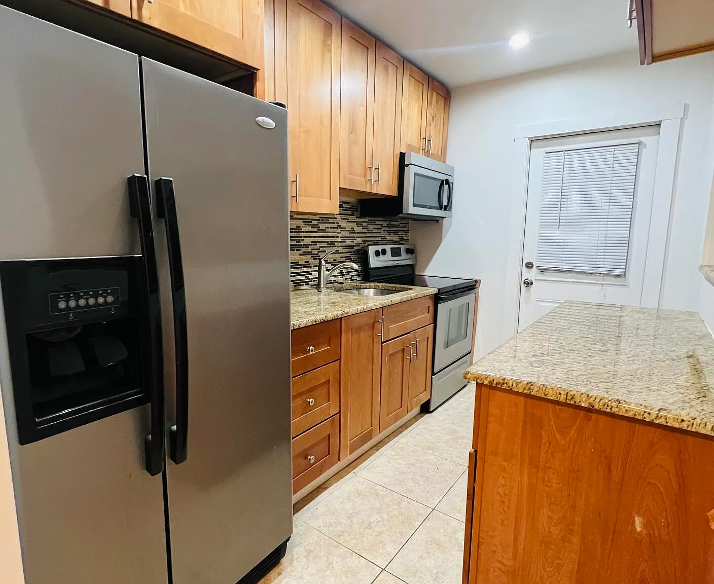 1 bed, 1.0 bath, 600 sqft, $1,751 — Photo 4