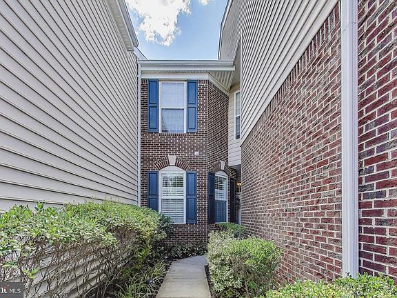 5th image of 7107 Piney Woods Pl