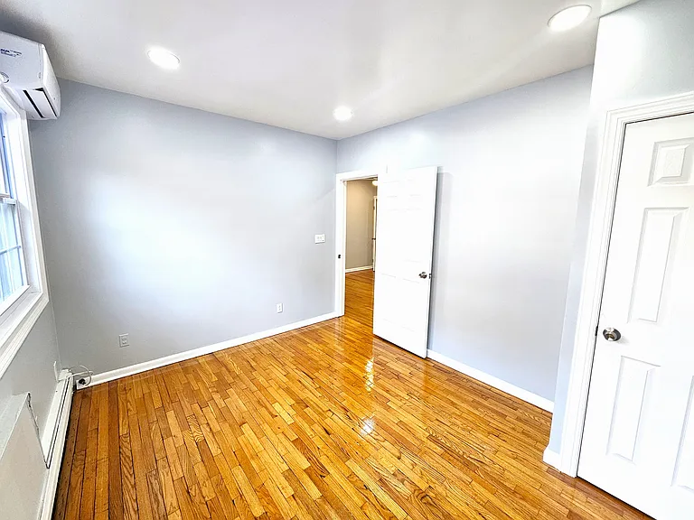 423 Lincoln Ave #2 — Photo 5