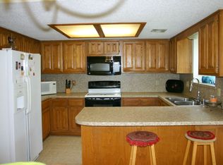 501 S Laurel Ave W, Broken Arrow, OK 74012