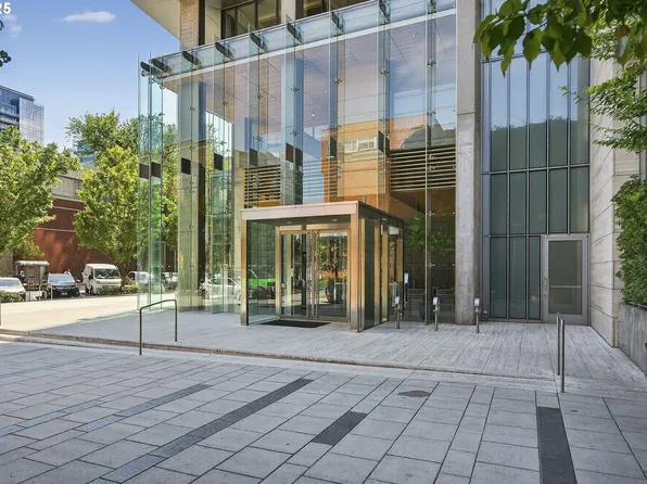 1221 SW 10th Ave Unit 306, Portland, OR 97201