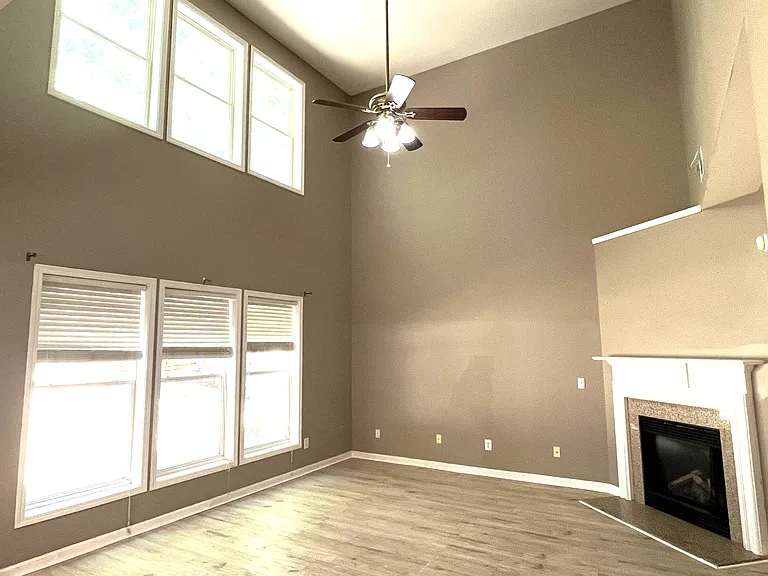 1032 Gather Dr — Photo 2