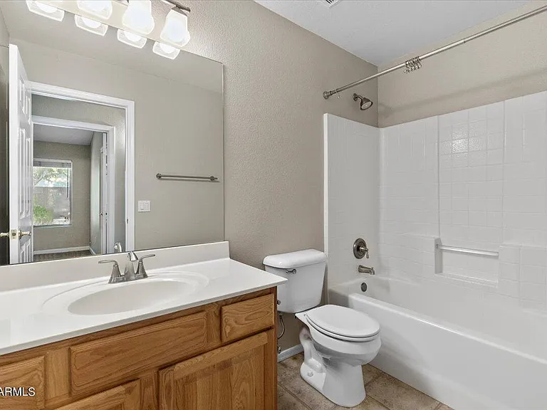 312 E Mesquite St — Photo 20