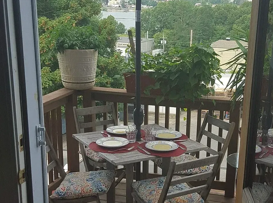 4 bed, 2000 sqft, $2,900 — Photo 2