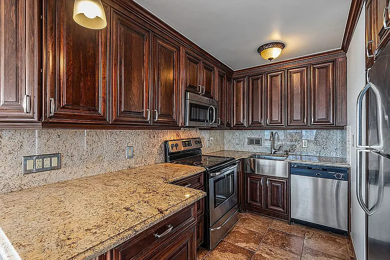 1 bed, 1.0 bath, $1,750 — Photo 4
