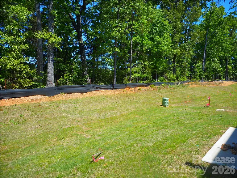 2821 Aubrey St — Photo 8