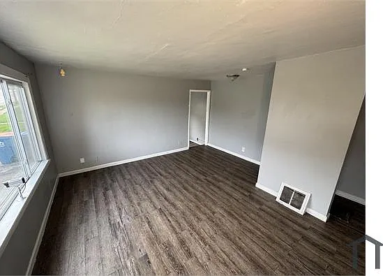 531 Chambers Rd — Photo 5