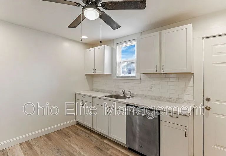 254 S Wayne Ave — Photo 16