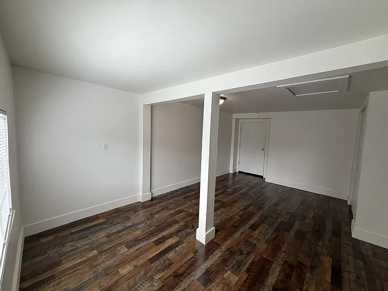 2519 Baker- 5 Unit — Photo 14