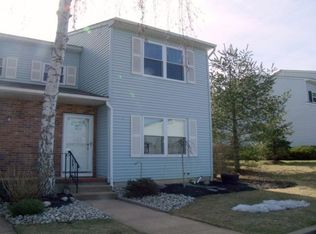 61 Brookview Cir, Jamesburg, NJ 08831