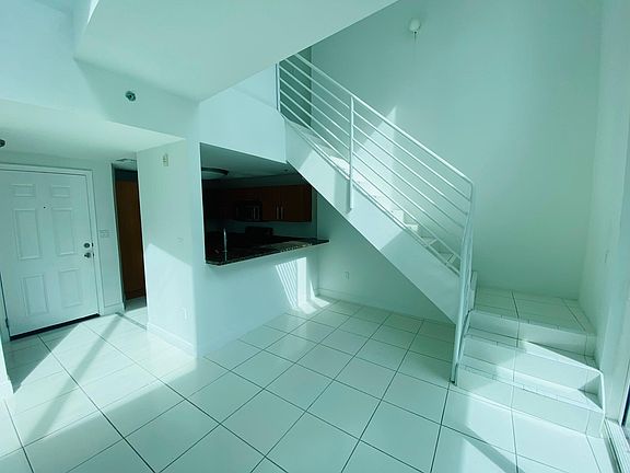 3rd image of 6364 Collins Ave #517