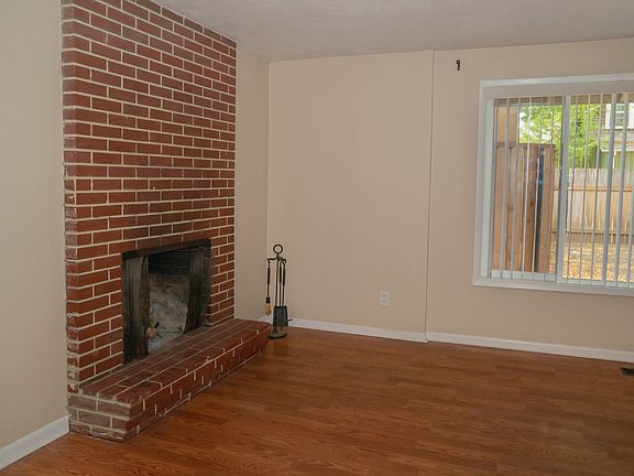 2nd image of 1809-1817 Ferry St SE #A4236e096