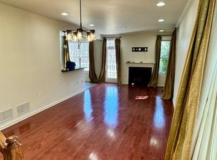 18 Ashley Ct #18, Hawthorne, NJ 07506