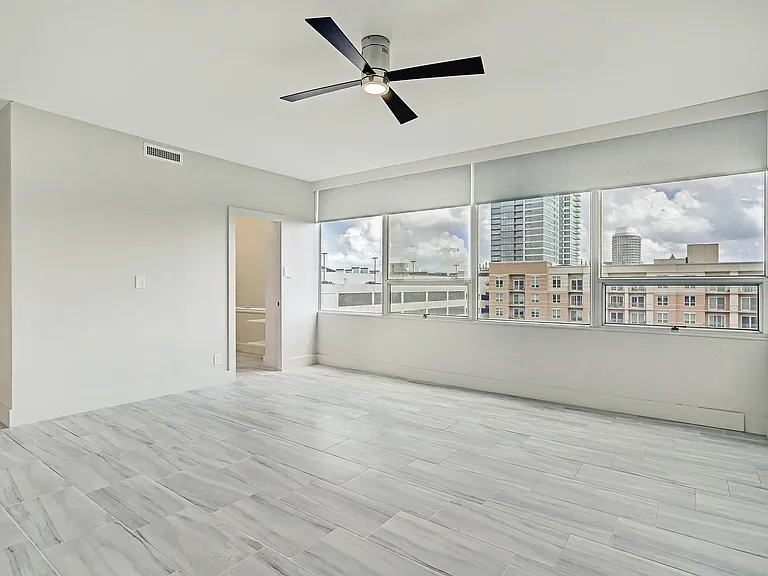 2701 Westheimer Rd #8B — Photo 10