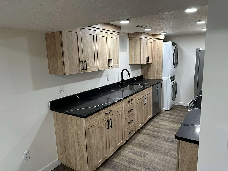 131 N 1225 W #B — Photo 7