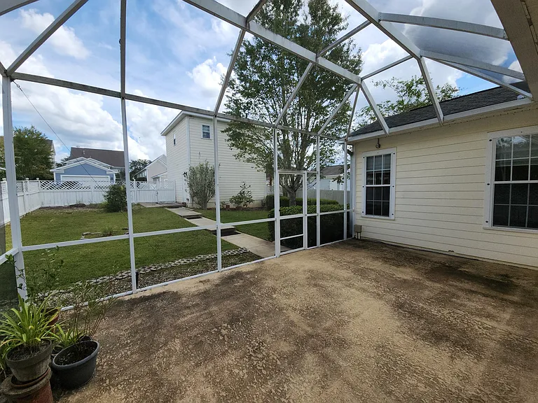 3625 Longfellow Rd — Photo 33