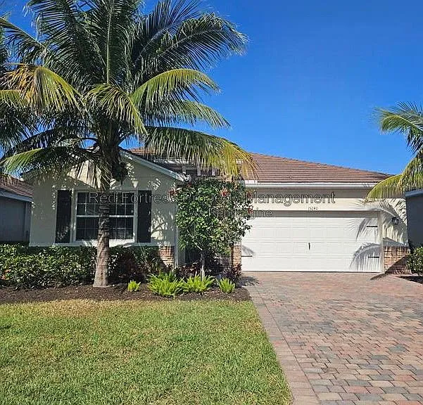 15240 Floresta Ln — Photo 1