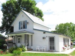 610 Parkway Ave S, Lanesboro, MN 55949