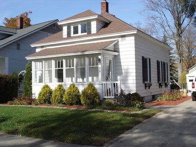 99 E 24th St, Holland, MI, 49423