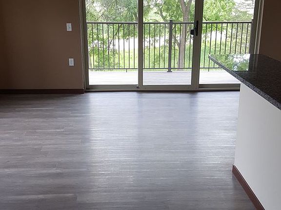 4th image of 4703 Terminal Dr #101