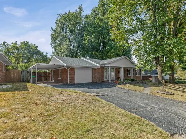 820 Wilshire Dr, Belleville, IL 62223
