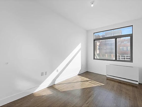4th image of 836 Bergen St APT 206