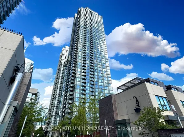 11 Brunel Ct #4510, Toronto, ON M5V 3Y3