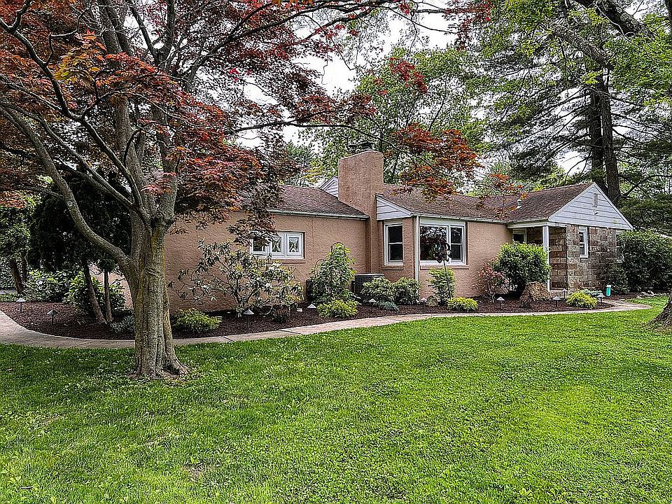 2nd image of 1111 Lansdale Ave