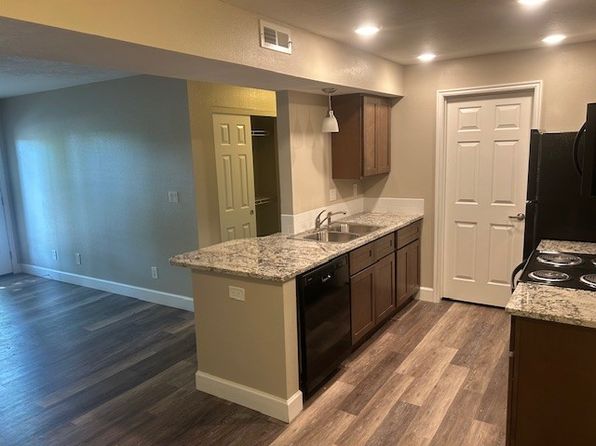 1800 N Cole Rd APT A106