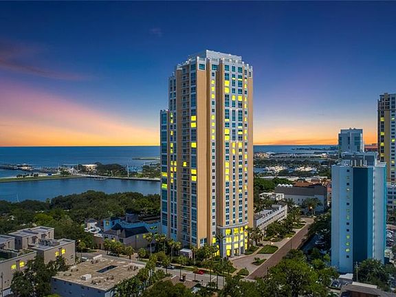 2nd image of 400 Beach Dr NE Unit 1901