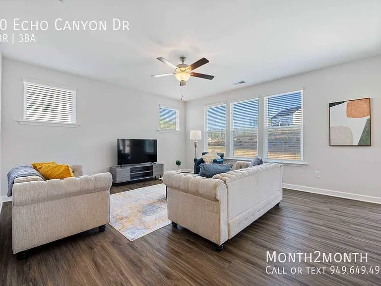 70 Echo Canyon Dr — Photo 2