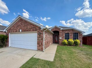 4037 Diamond Ridge Dr, Fort Worth, TX 76244