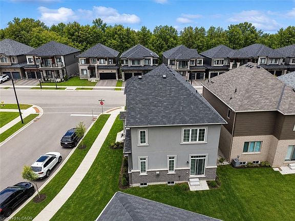 5th image of 16 Stauffer Rd