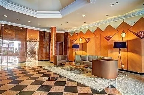 55 Bloor St E #709 — Photo 16