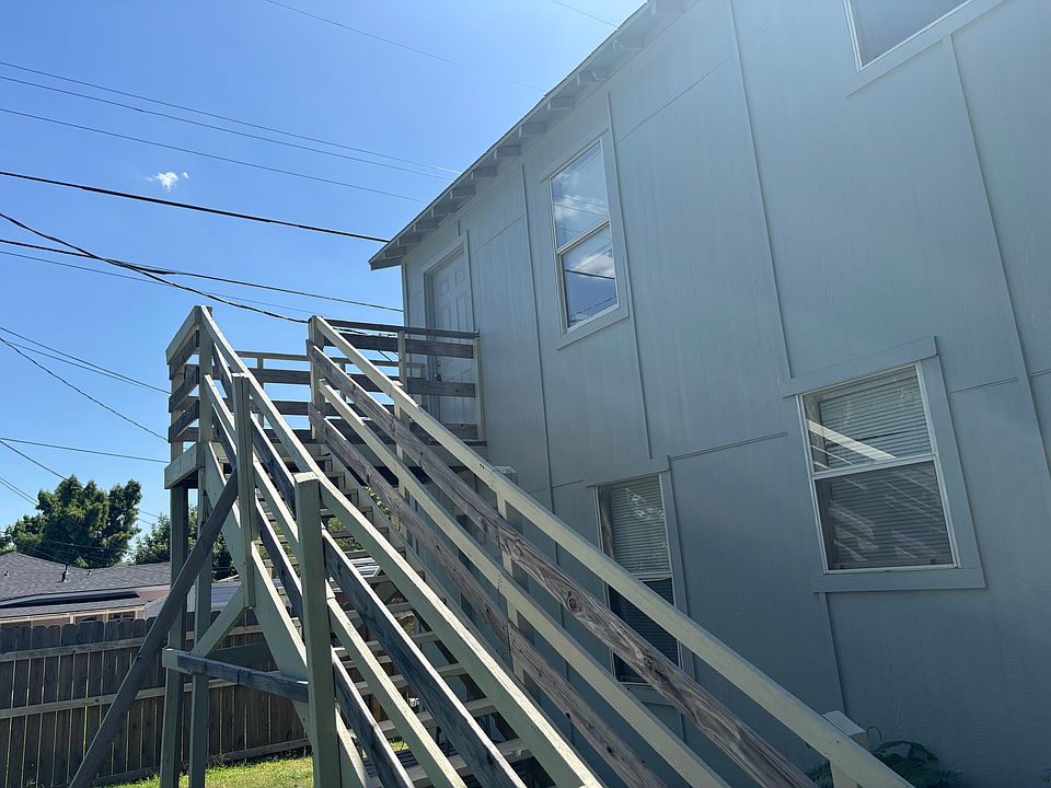 1st image of 1840-1842 NW 12th St #C