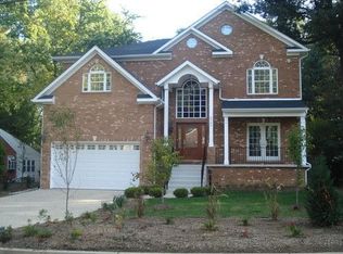 6705 Hallwood Ave, Falls Church, VA 22046
